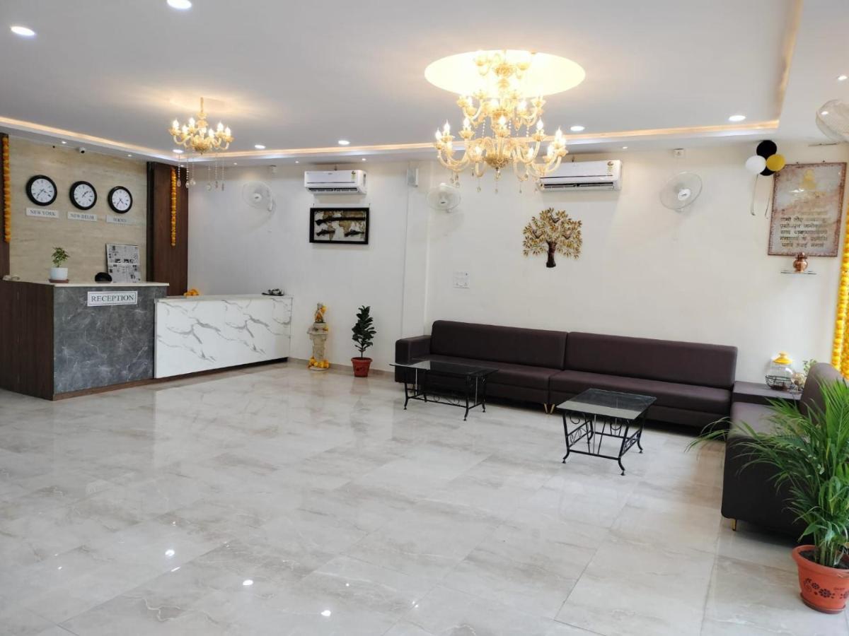 Hotel Satkar International Chhindwāra Exterior foto