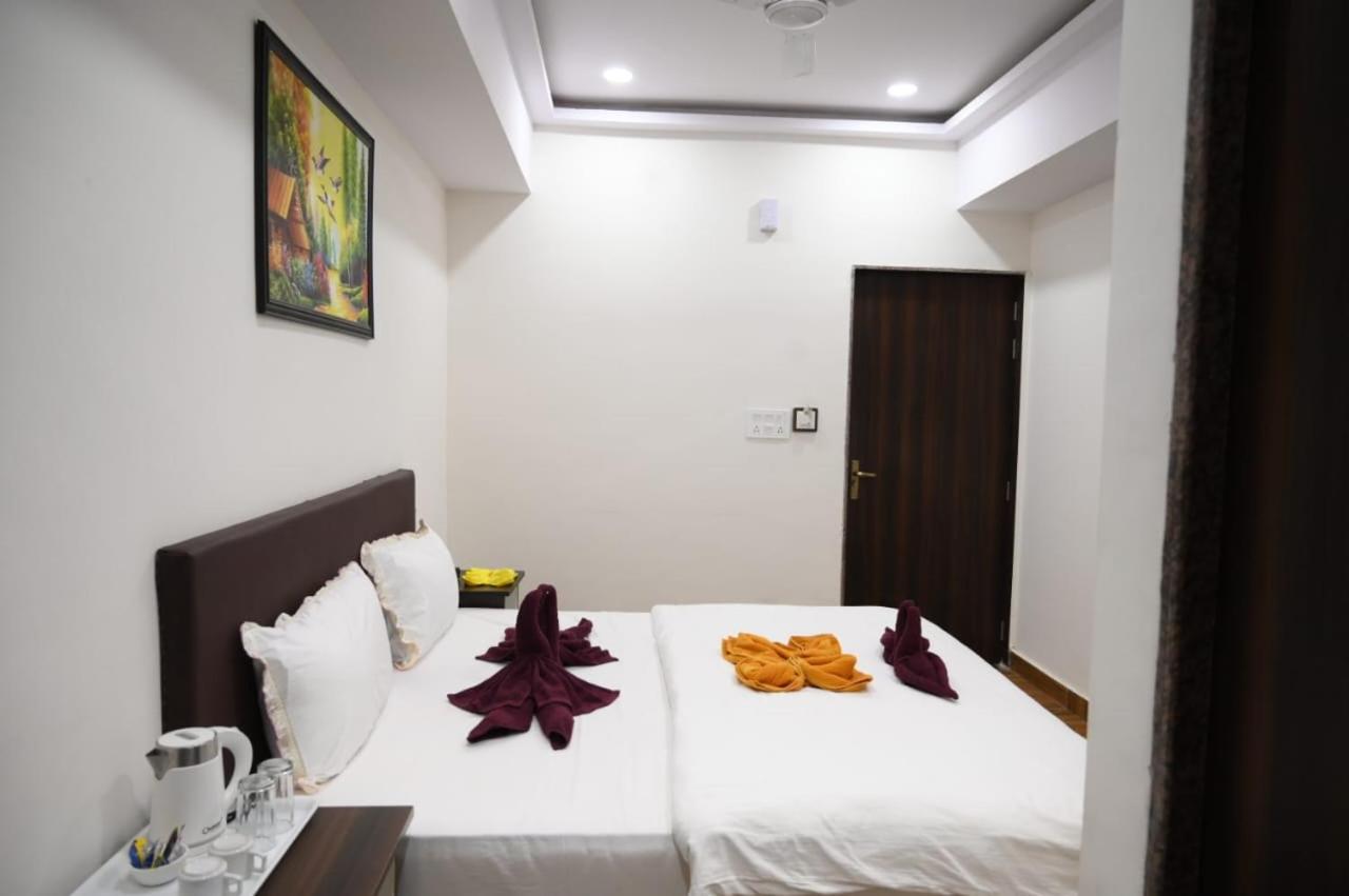 Hotel Satkar International Chhindwāra Exterior foto