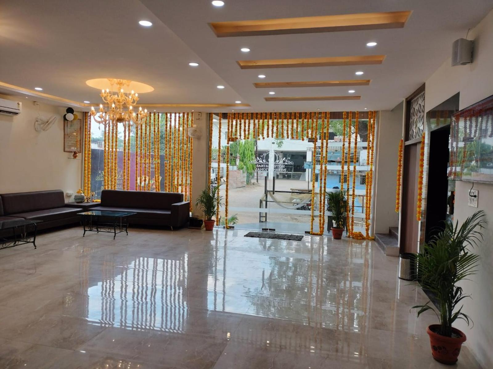 Hotel Satkar International Chhindwāra Exterior foto